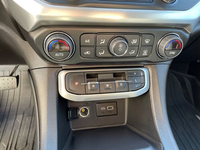 Used 2023 GMC Acadia SLE w/ Driver Convenience Package image 36