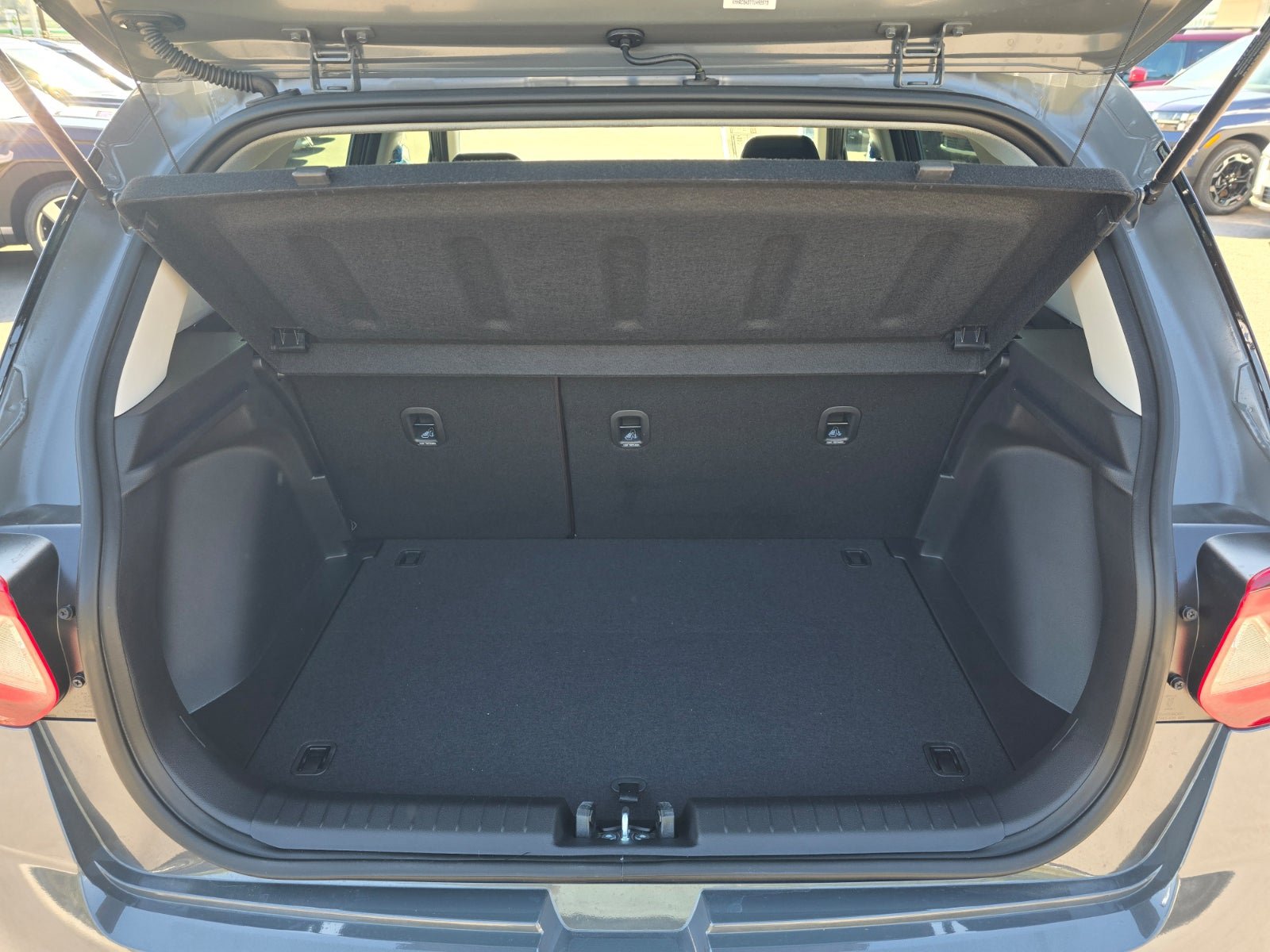 New 2026 Hyundai Venue SEL FWD image 25