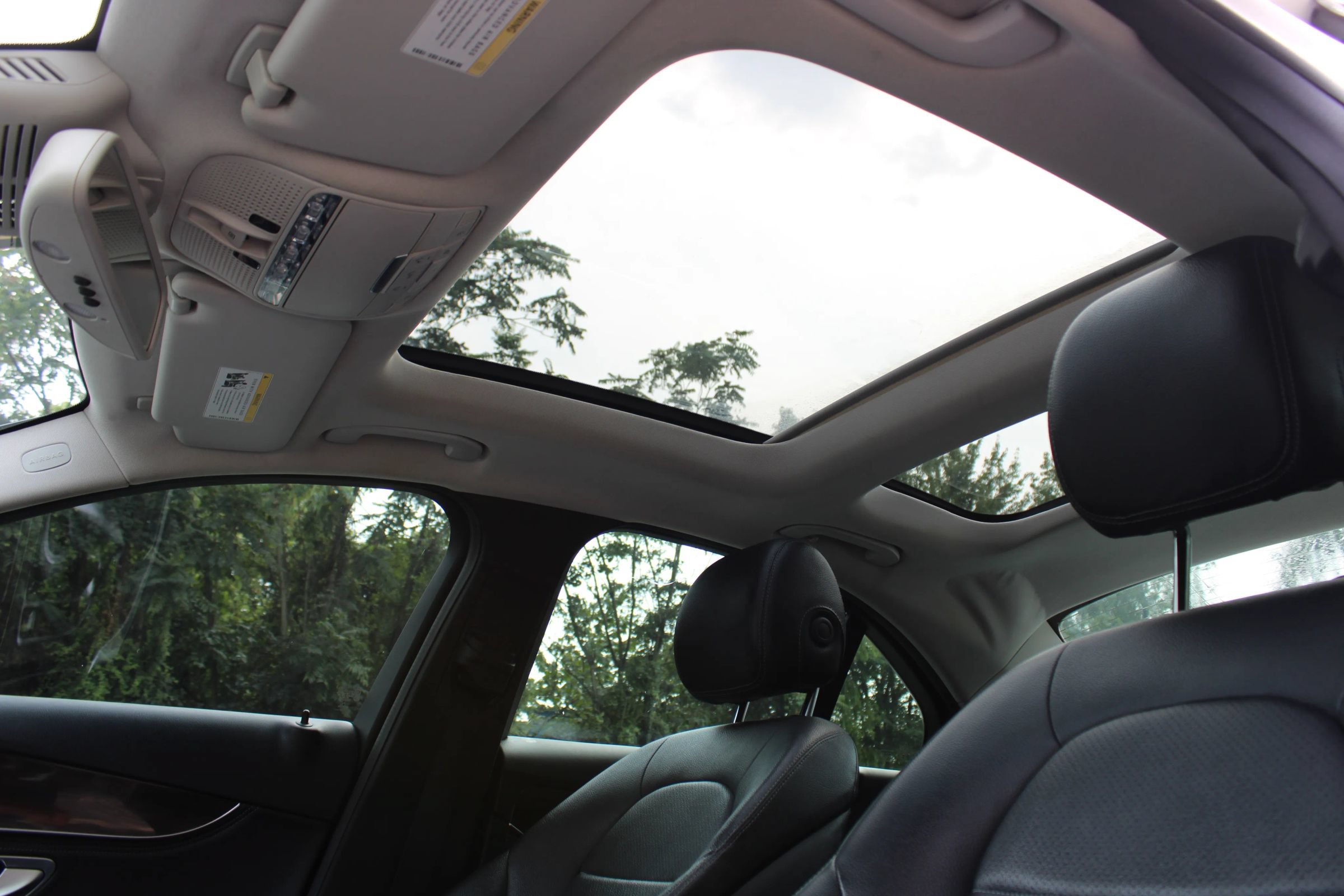 Used 2016 Mercedes-Benz C 300 Sedan w/ Premium 1 Package image 18