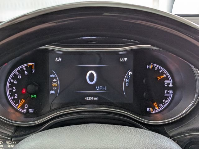 Used 2018 Jeep Grand Cherokee Overland image 37