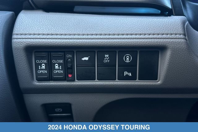 Certified 2024 Honda Odyssey Touring image 35