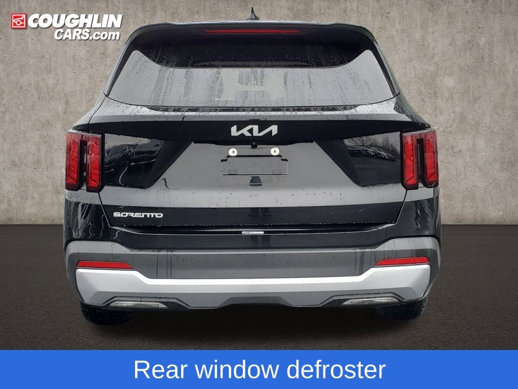 Used 2024 Kia Sorento LX image 7