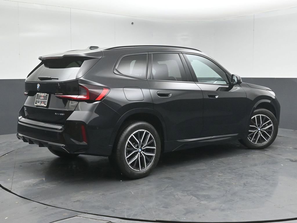Used 2024 BMW X1 xDrive28i w/ M Sport Package image 7