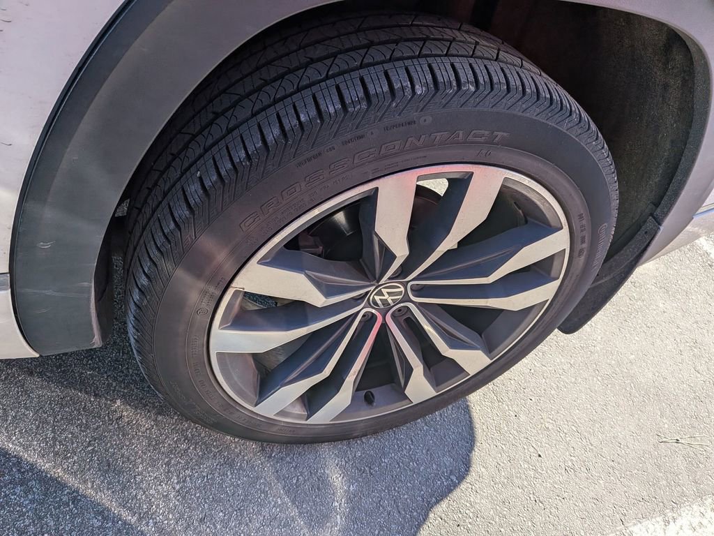 Used 2021 Volkswagen Atlas SEL R-Line image 5