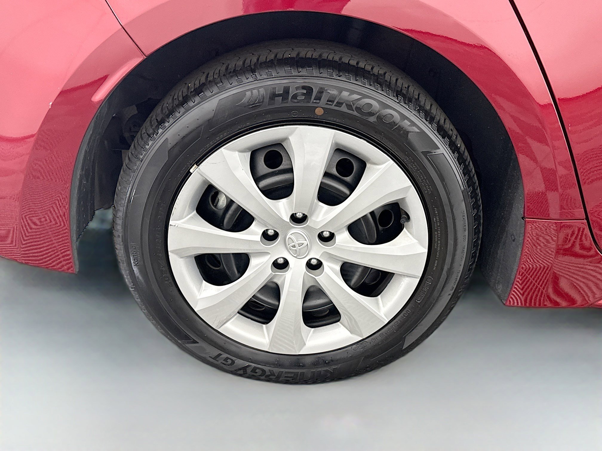 Used 2024 Toyota Corolla LE image 32