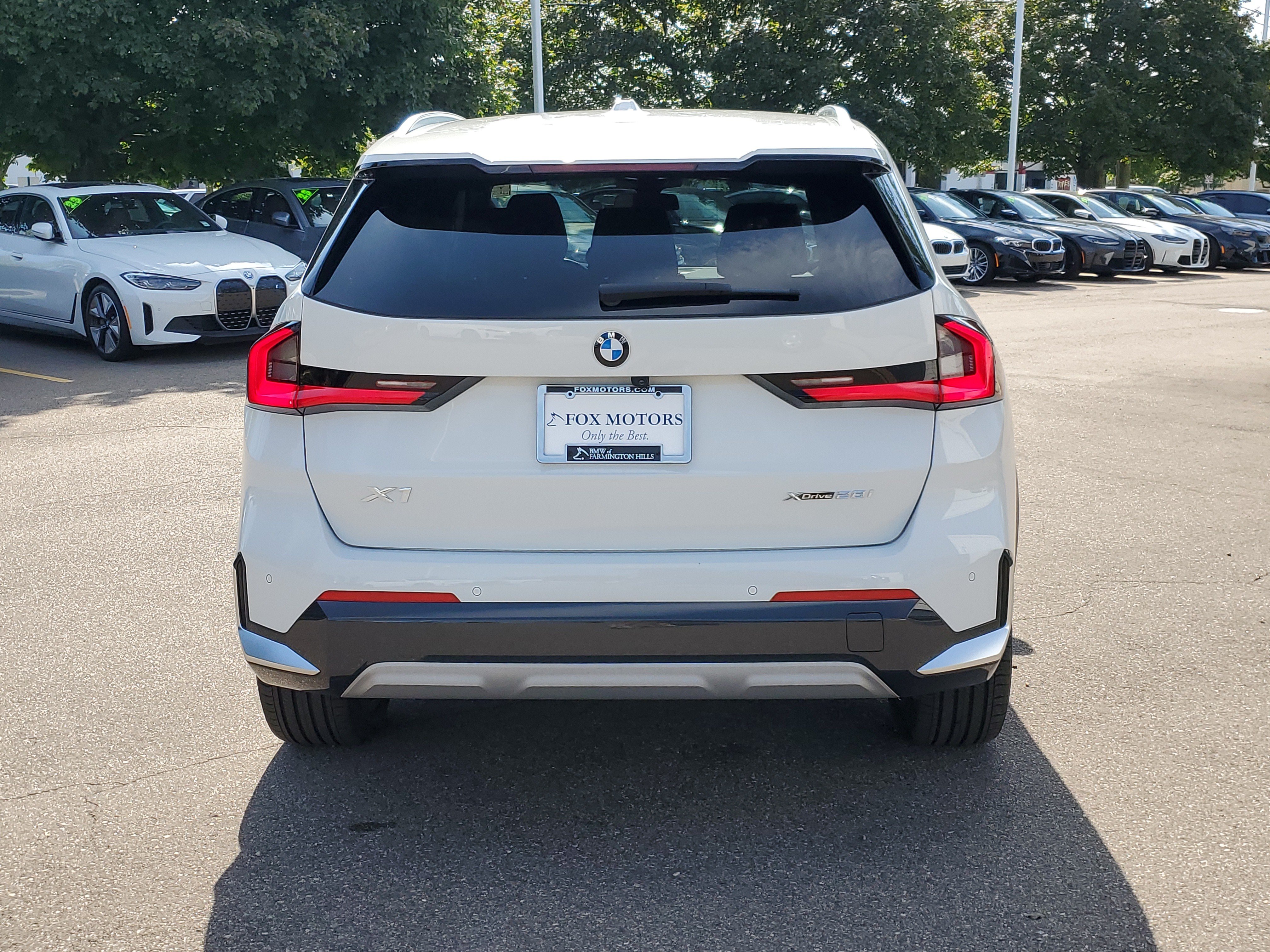 Certified 2023 BMW X1 xDrive28i w/ Convenience Package AWD/4WD image 4
