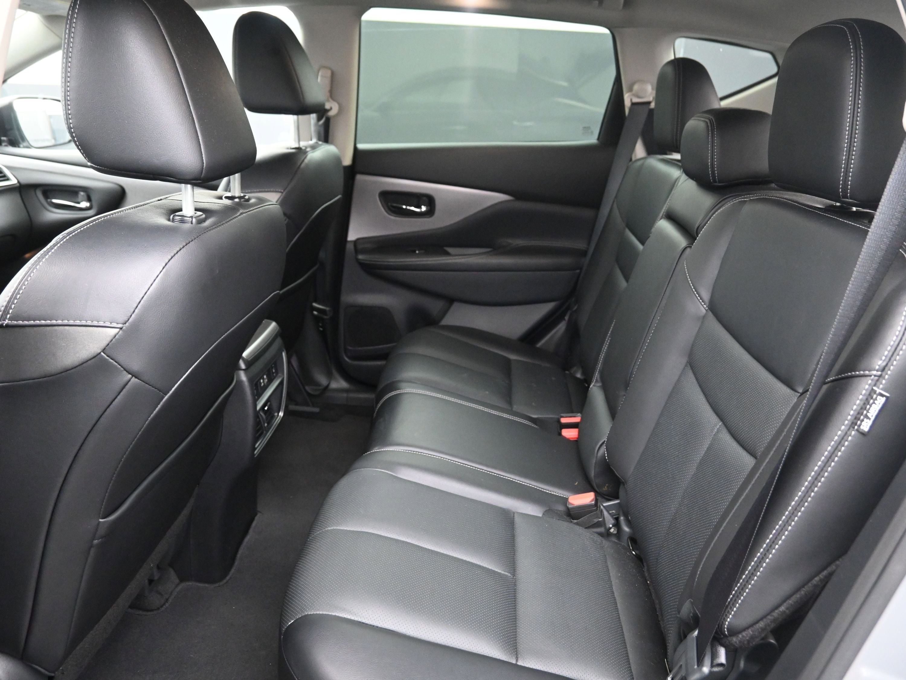 Used 2024 Nissan Murano SL image 17