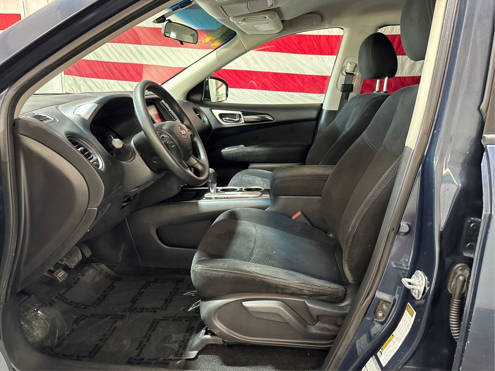 Used 2014 Nissan Pathfinder S FWD image 9