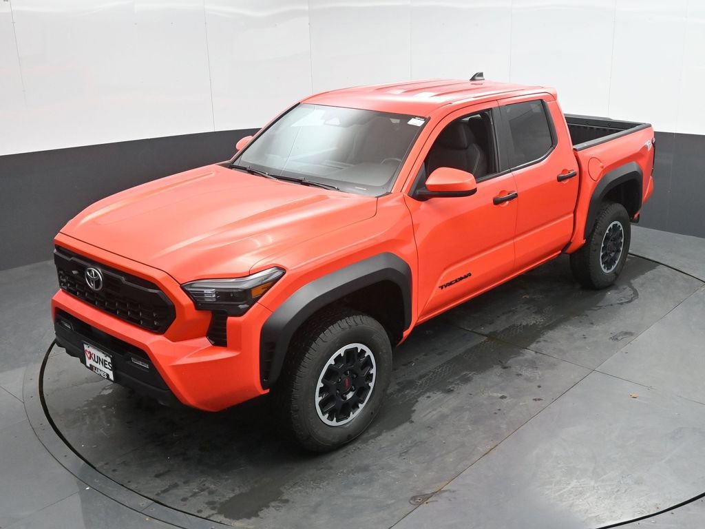 Used 2024 Toyota Tacoma TRD Off-Road AWD/4WD image 37