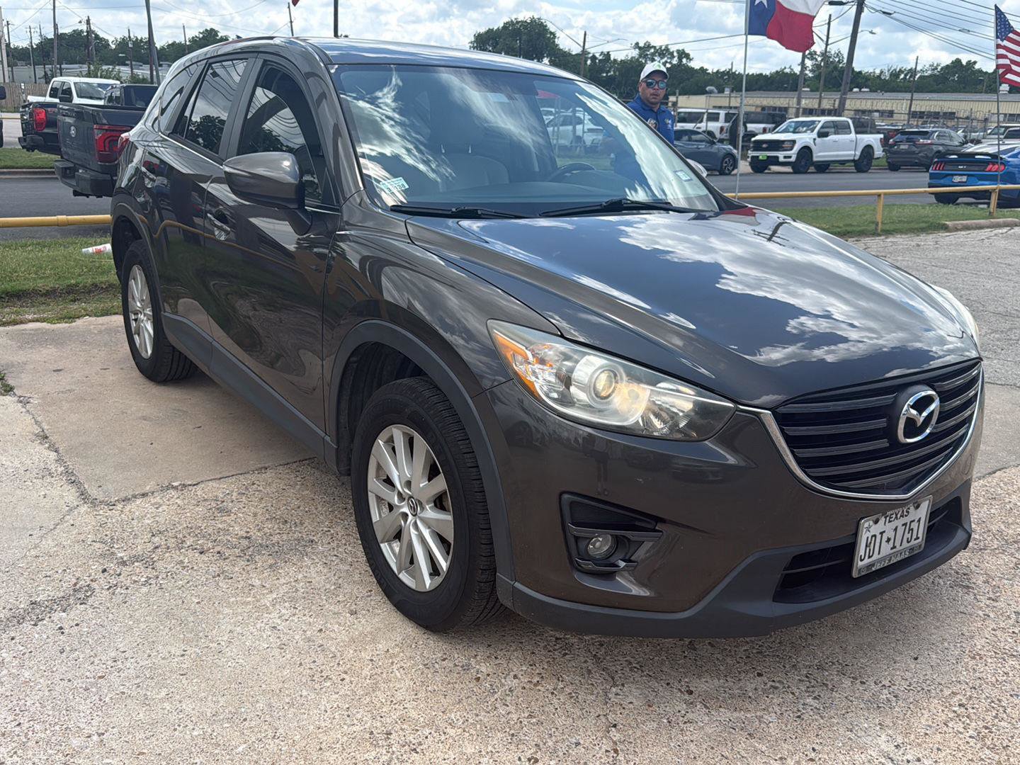 Used 2016 MAZDA CX-5 Touring FWD image 2