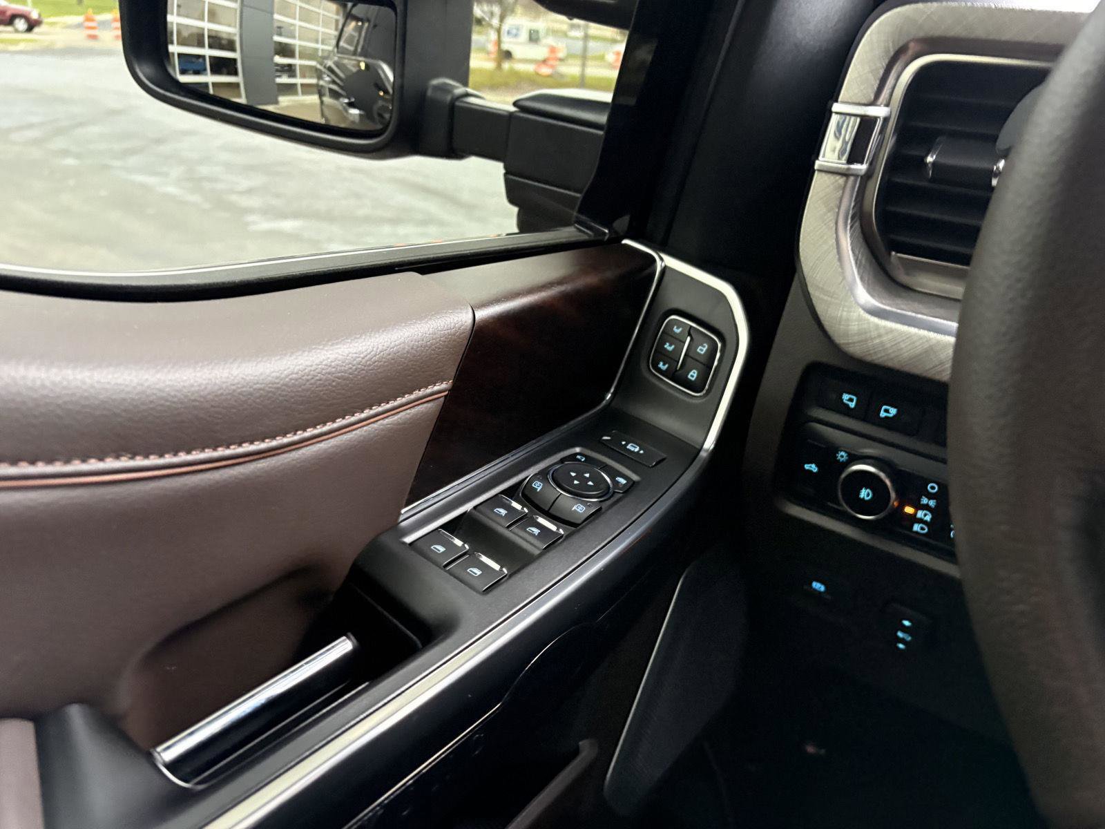 Used 2024 Ford F350 King Ranch w/ Chrome Package AWD/4WD image 15
