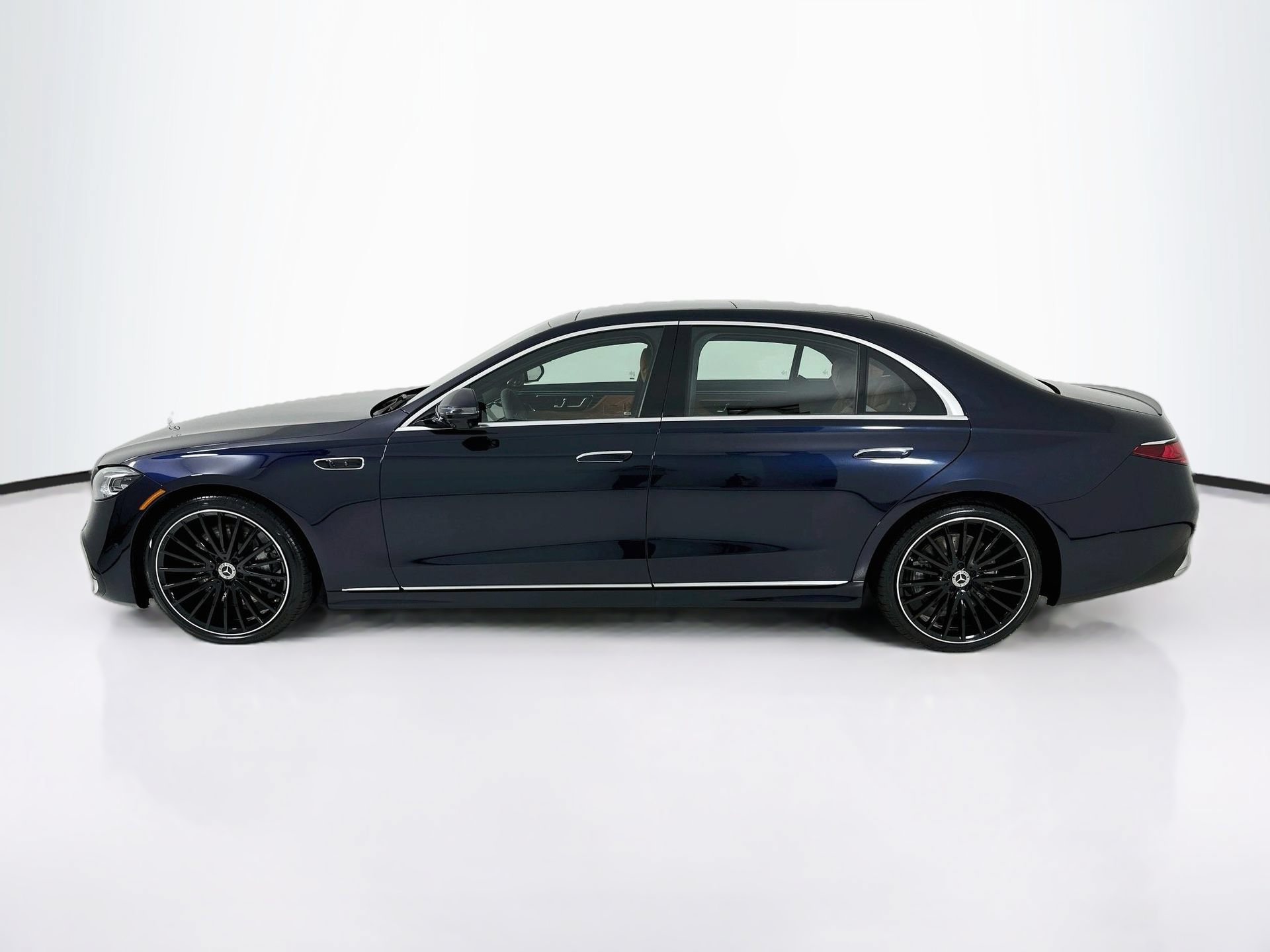 New 2027 Mercedes-Benz S 580 4MATIC Sedan image 5