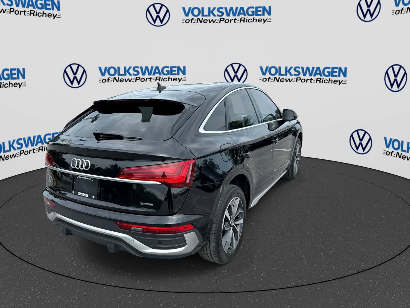 Used 2023 Audi Q5 2.0T Prestige w/ Prestige Package AWD/4WD image 14