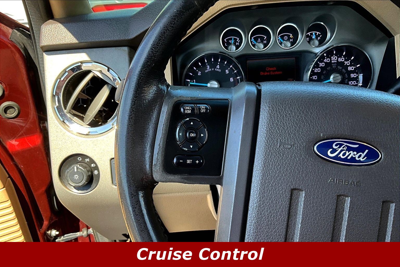 Used 2016 Ford F250 Lariat w/ Lariat Interior Package image 11