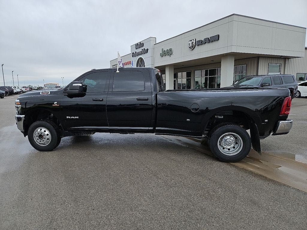 Used 2025 RAM 3500 Lone Star AWD/4WD image 3