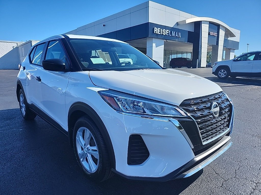 Used 2025 Nissan Kicks Play S