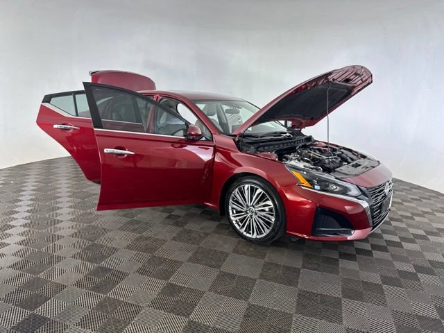 Used 2023 Nissan Altima 2.5 SL FWD image 10