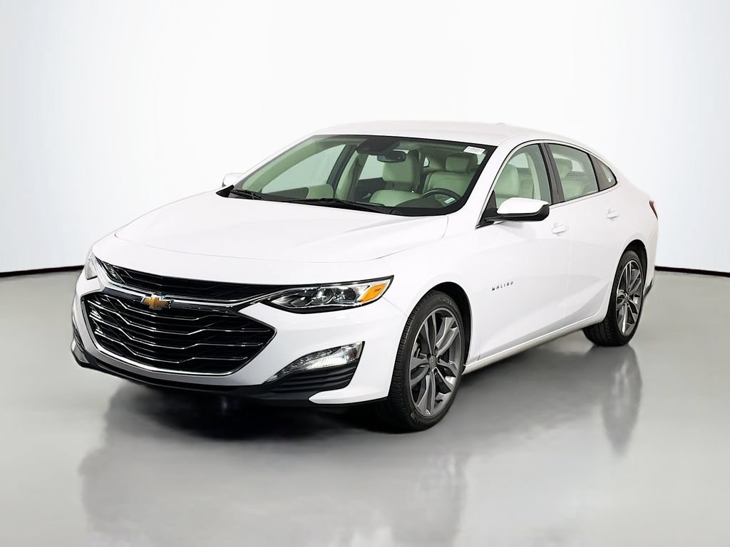 Used 2024 Chevrolet Malibu LT FWD image 3