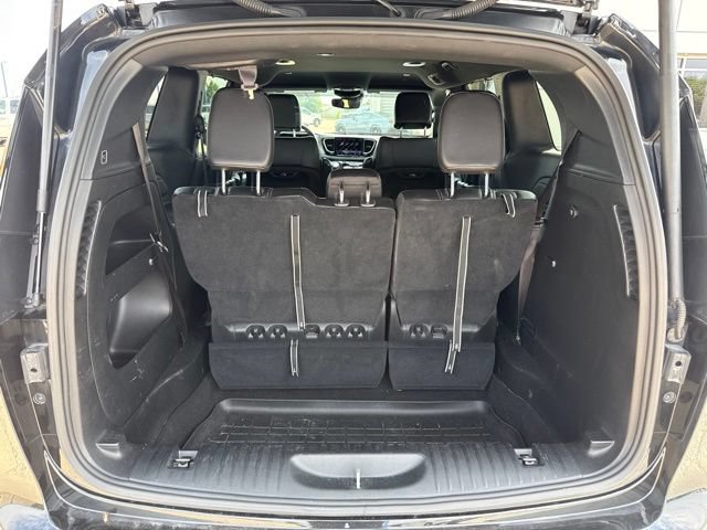 Used 2023 Chrysler Pacifica Touring-L w/ S Appearance Package AWD/4WD image 14