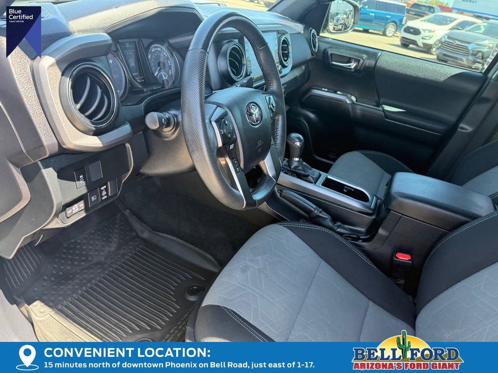 Used 2021 Toyota Tacoma TRD Off-Road w/ Technology Package AWD/4WD image 19