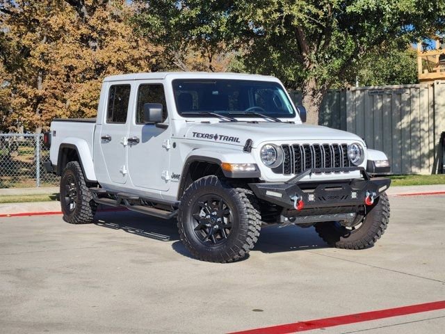 Used 2025 Jeep Gladiator Sport video 2