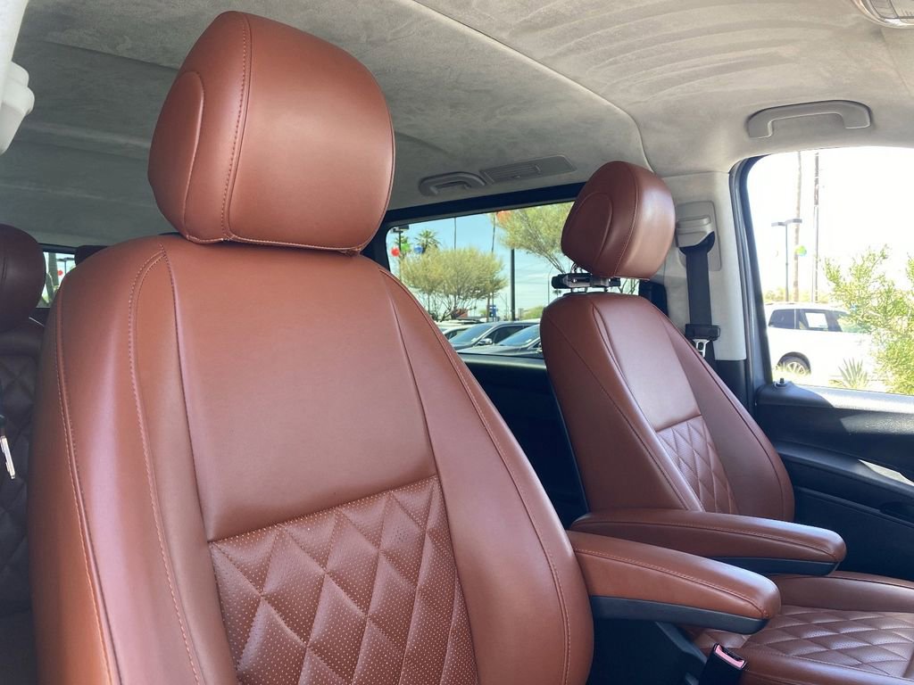 Used 2018 Mercedes-Benz Metris Passenger image 9