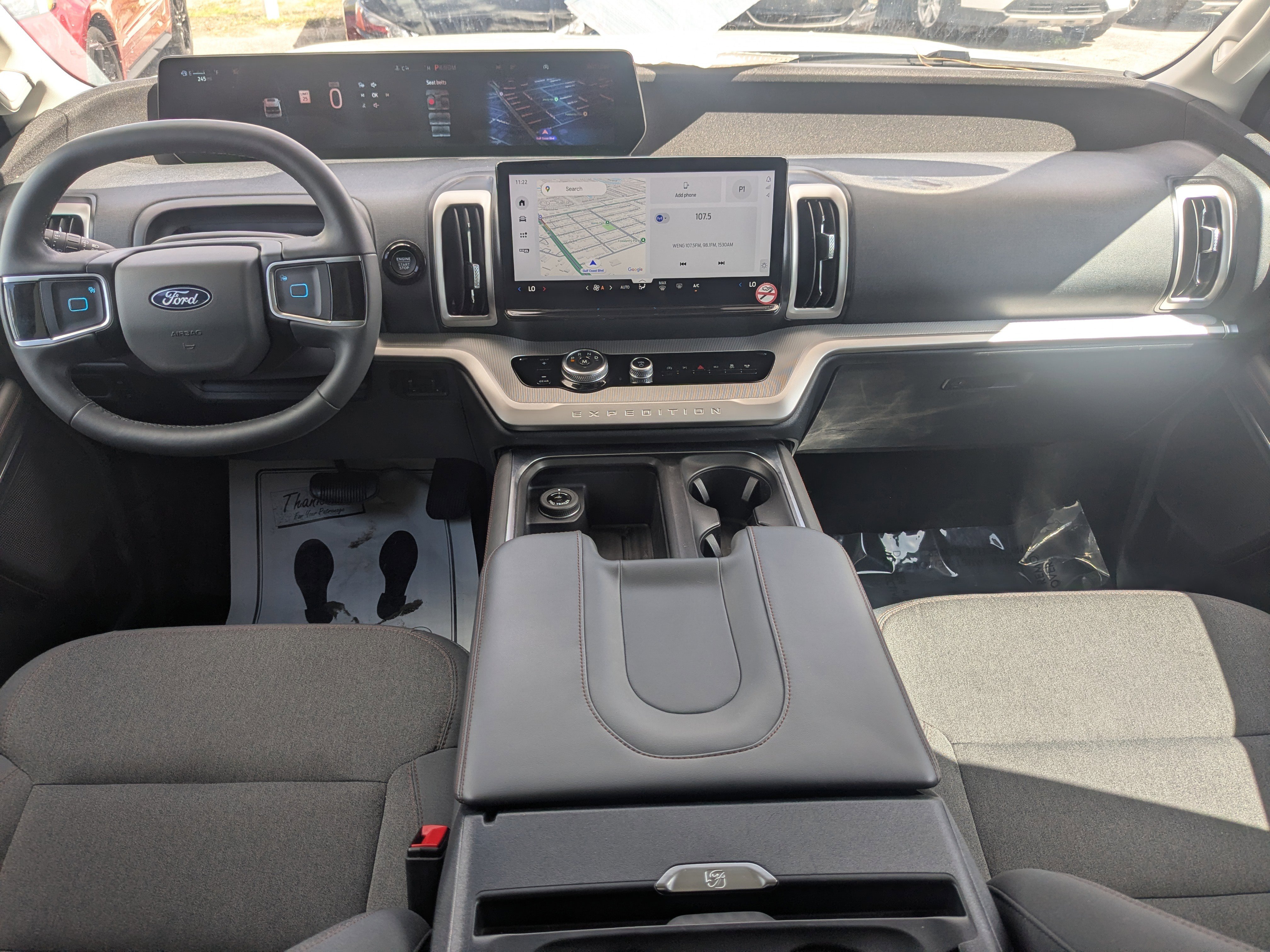 Used 2025 Ford Expedition Active image 22