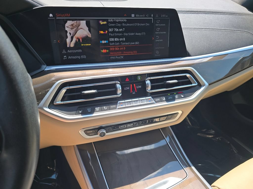 Used 2022 BMW X5 xDrive40i AWD/4WD image 25