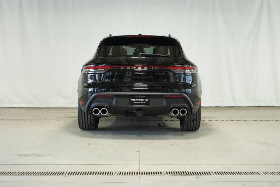 New 2026 Porsche Macan AWD/4WD image 7