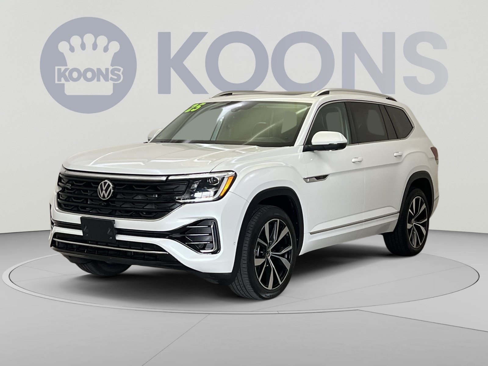 Used 2025 Volkswagen Atlas SEL Premium R-Line AWD/4WD image 1