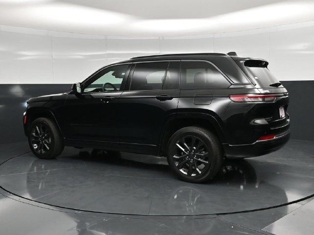 Used 2026 Jeep Grand Cherokee Limited AWD/4WD image 10