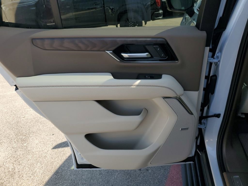 New 2026 GMC Yukon Denali image 17