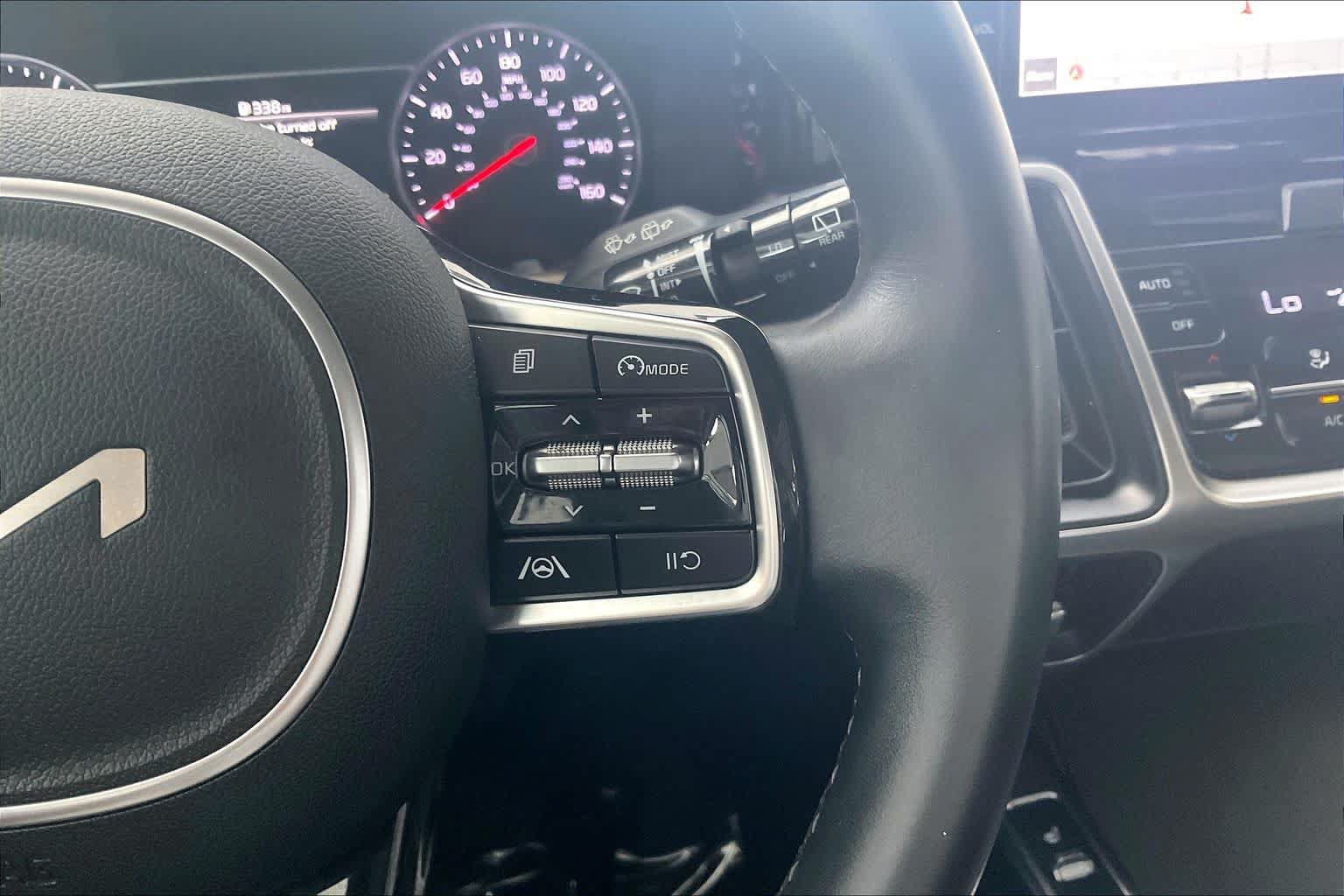 Used 2022 Kia Sorento S w/ Panoramic Sunroof Package AWD/4WD image 25