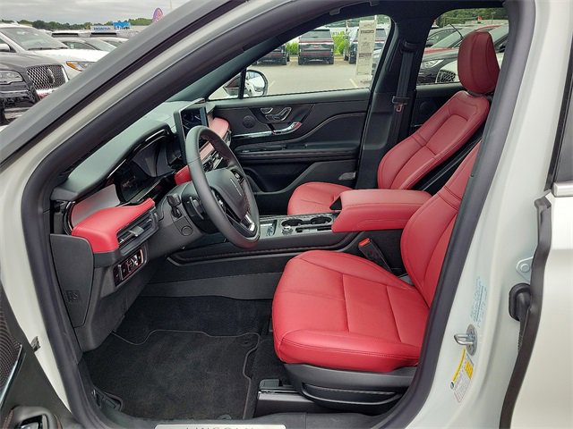 New 2024 Lincoln Corsair Reserve w/ Equipment Group 201A image 6