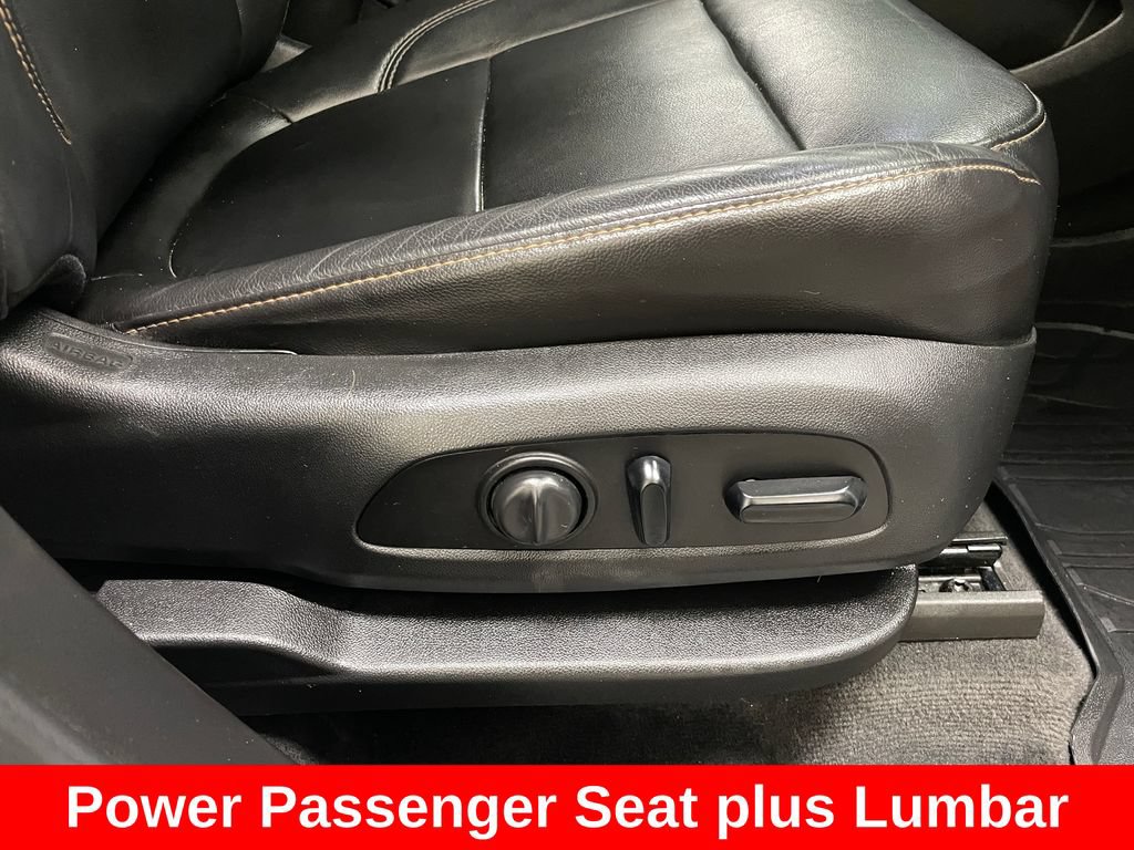 Used 2020 Chevrolet Traverse RS w/ LPO, Floor Liner Package AWD/4WD image 12