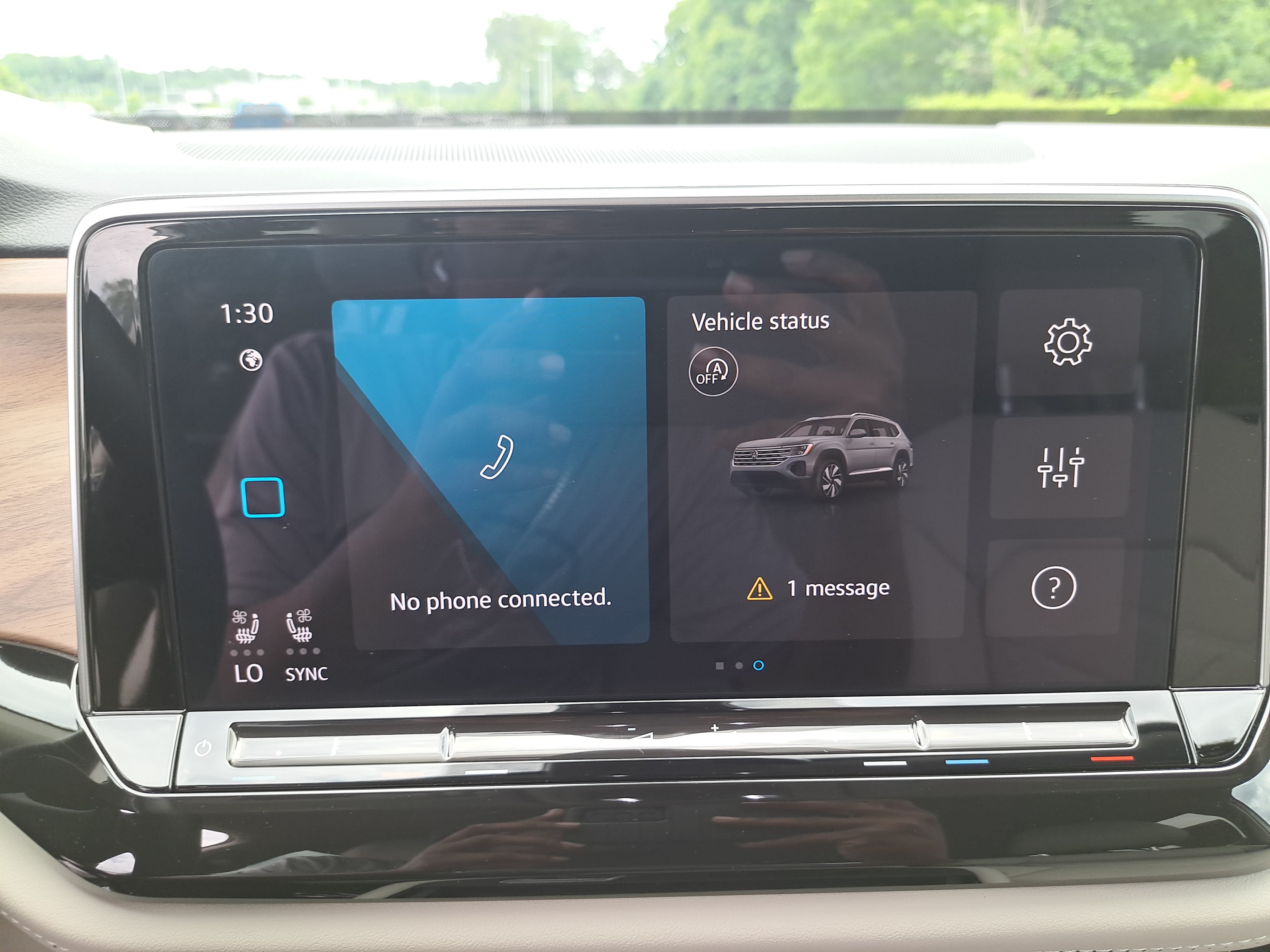 Certified 2025 Volkswagen Atlas SE AWD/4WD image 22