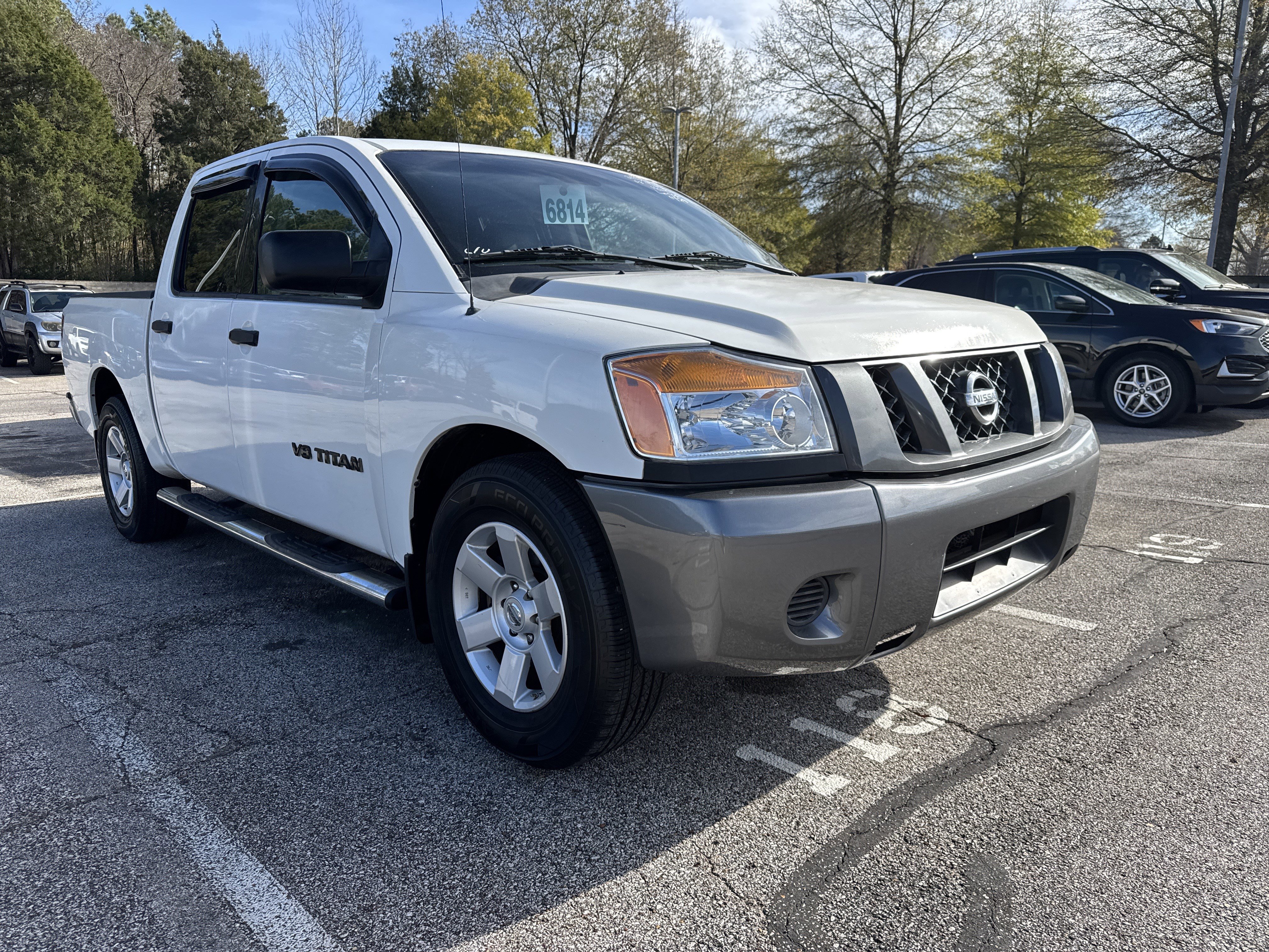 Used 2008 Nissan Titan XE image 1