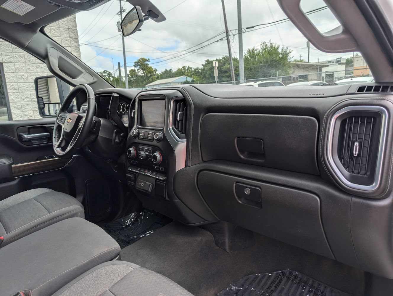 Used 2022 Chevrolet Silverado 2500 LT w/ Convenience Package AWD/4WD image 13