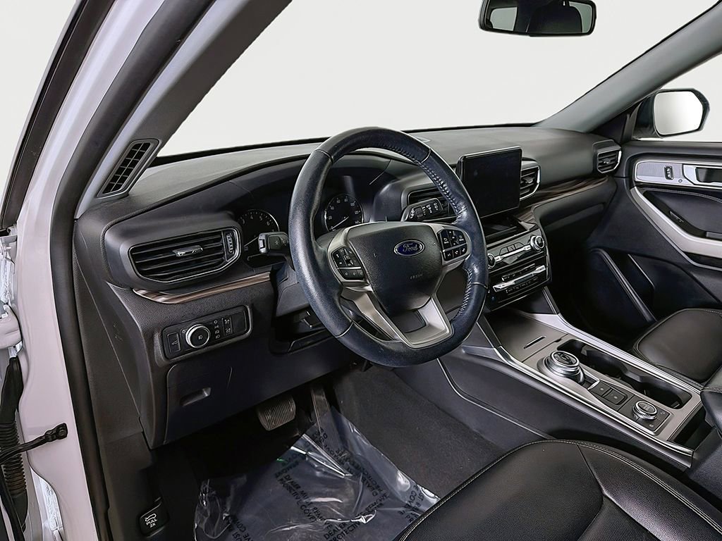 Used 2022 Ford Explorer Limited image 20