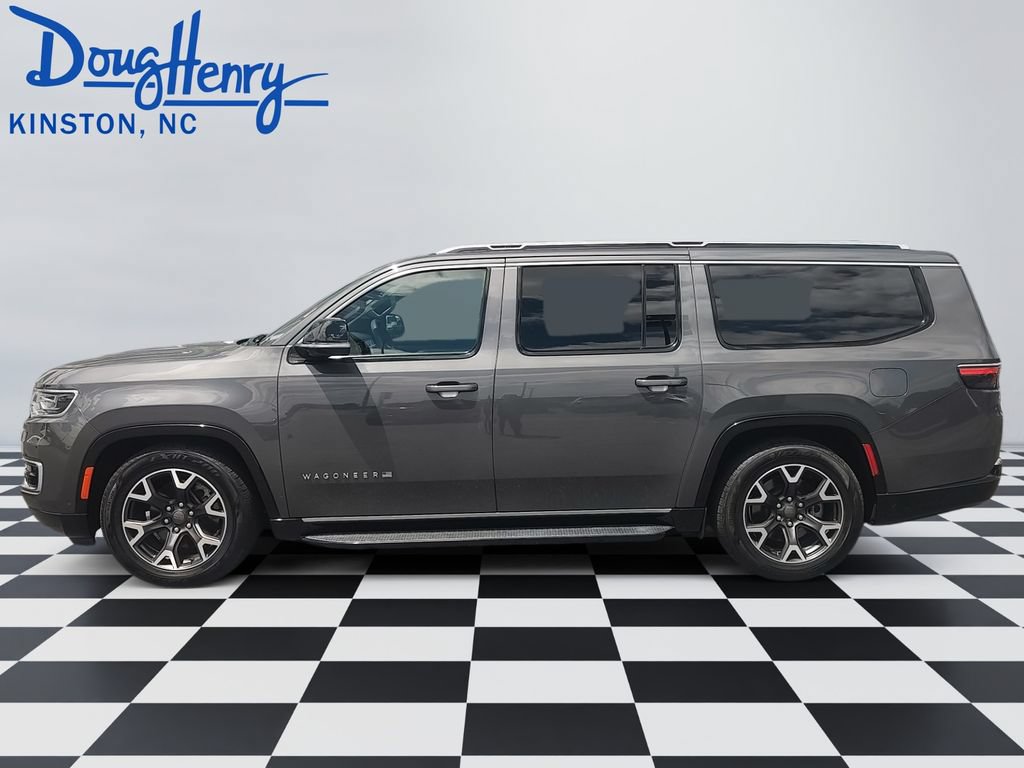 Used 2024 Jeep Wagoneer L Series III w/ Flexible Seating Group AWD/4WD image 2