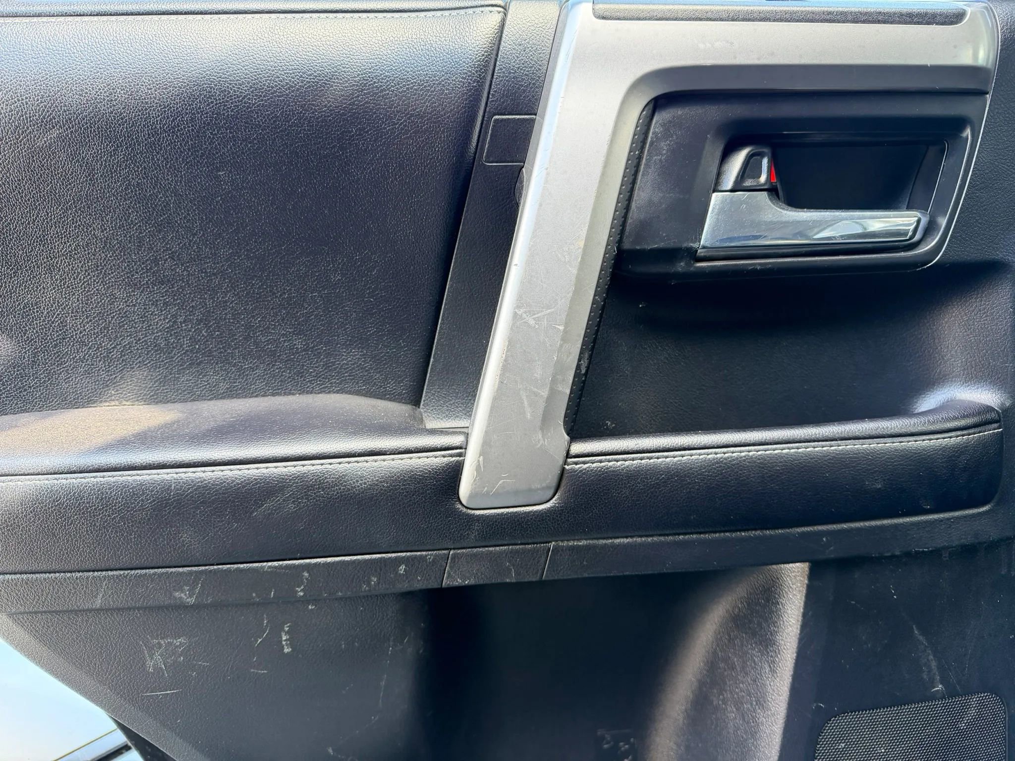 Used 2016 Toyota 4Runner SR5 image 11