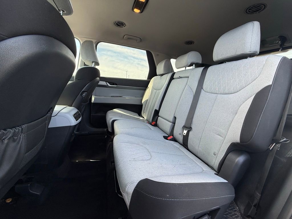 Used 2022 Hyundai Palisade SE image 22