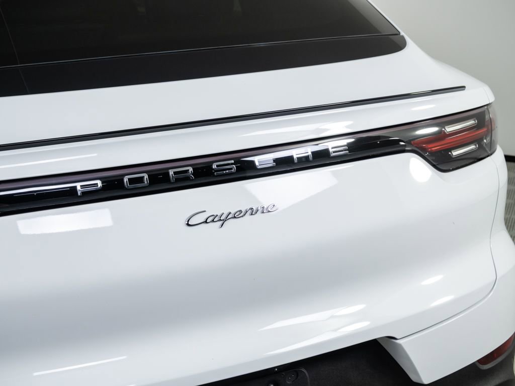Used 2021 Porsche Cayenne Coupe image 37