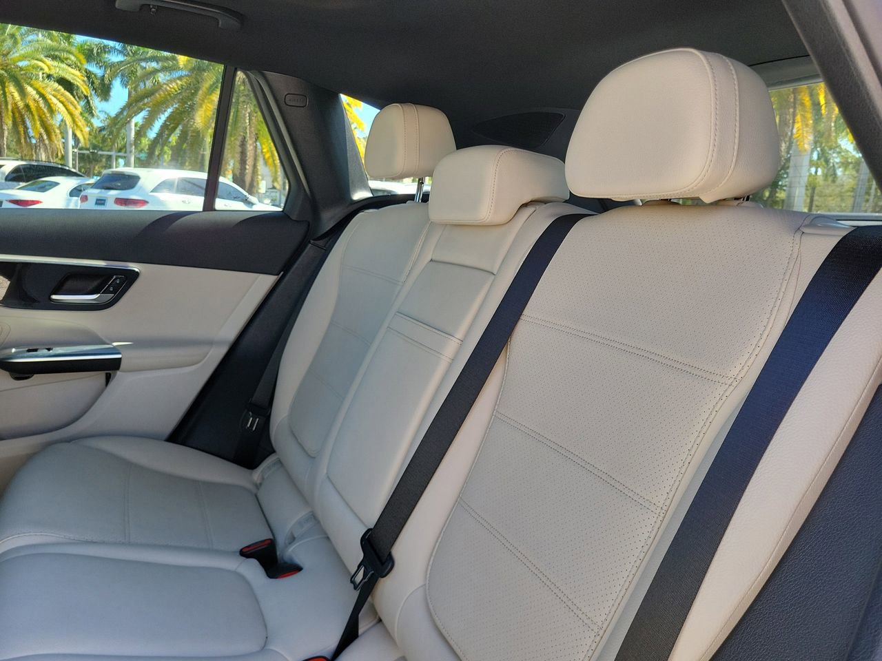 Used 2026 Mercedes-Benz GLC 300 image 13