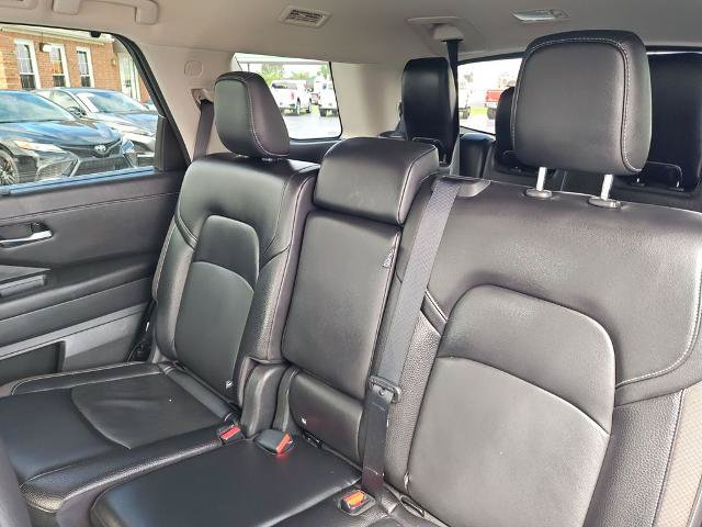 Certified 2024 Nissan Pathfinder SL w/ Cargo Package AWD/4WD image 14