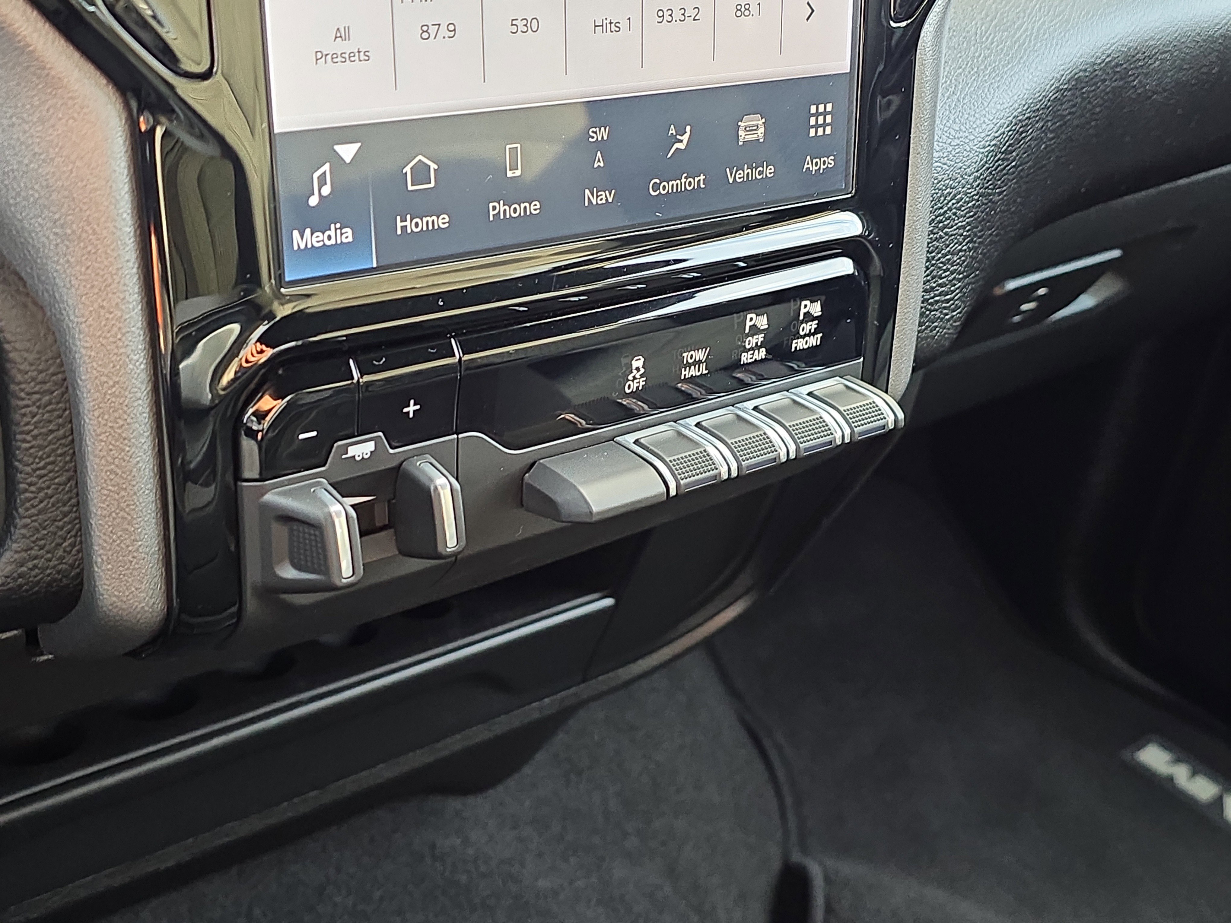 Used 2024 RAM 2500 Big Horn w/ Night Edition image 20