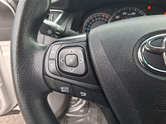 Used 2015 Toyota Camry LE FWD image 20