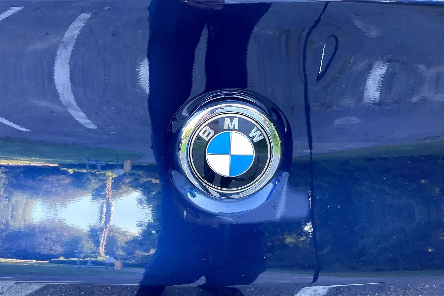 Used 2024 BMW X4 xDrive30i w/ Premium Package AWD/4WD image 32