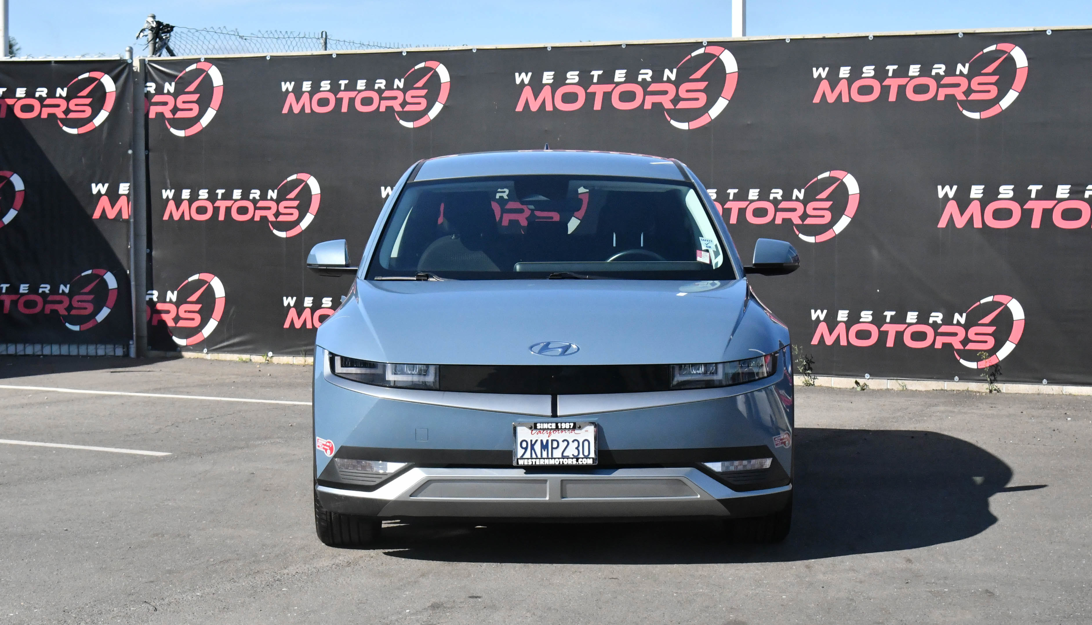 Used 2024 Hyundai Ioniq 5 SE image 2