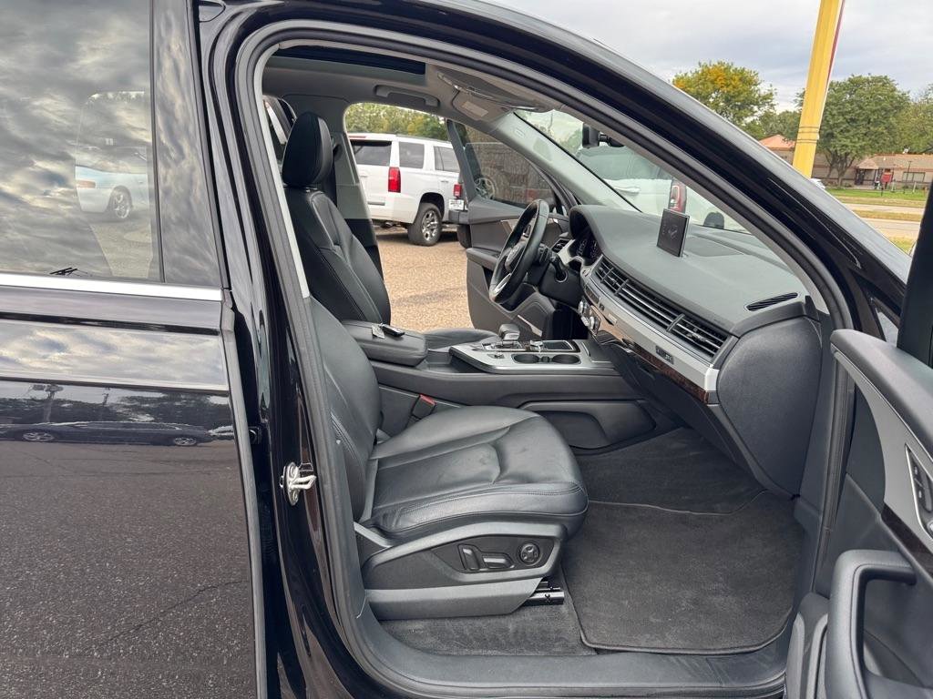 Used 2019 Audi Q7 2.0T Premium Plus w/ Premium Plus Package AWD/4WD image 31